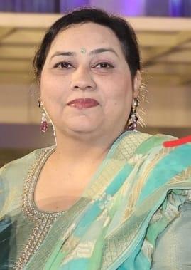 Professor Dr. Aarti Kapoor